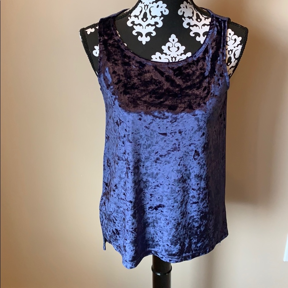 Velvet tank